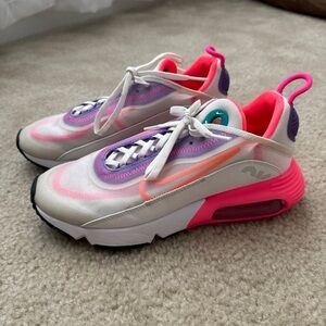 Nike Pink and Purple Sneakers Air Max 2090